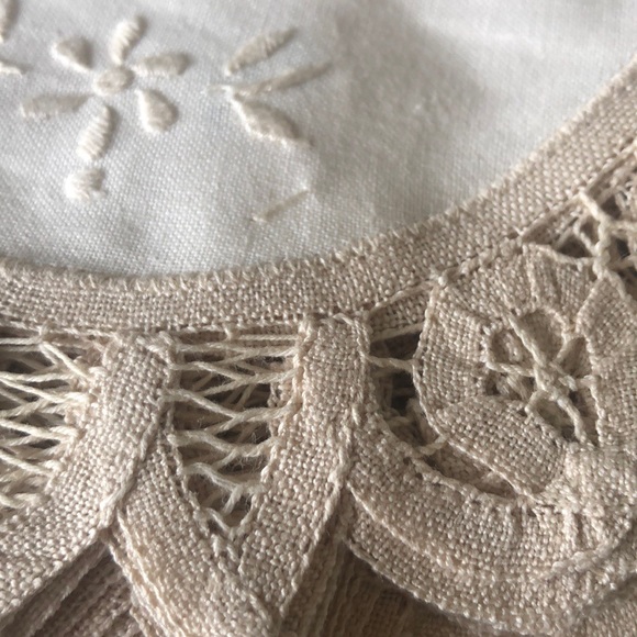 Doilies bundle - Picture 3 of 4